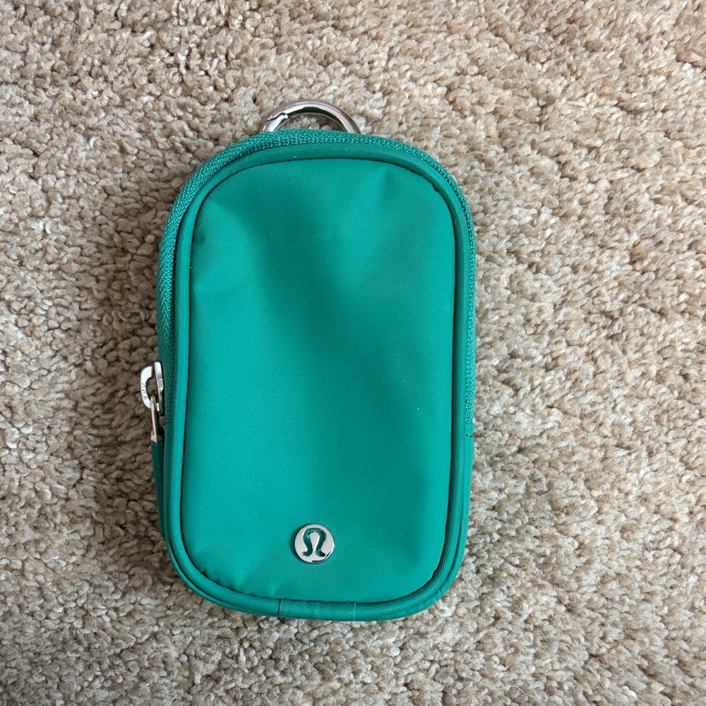 Lululemon Athletica Green Wallet Keychain